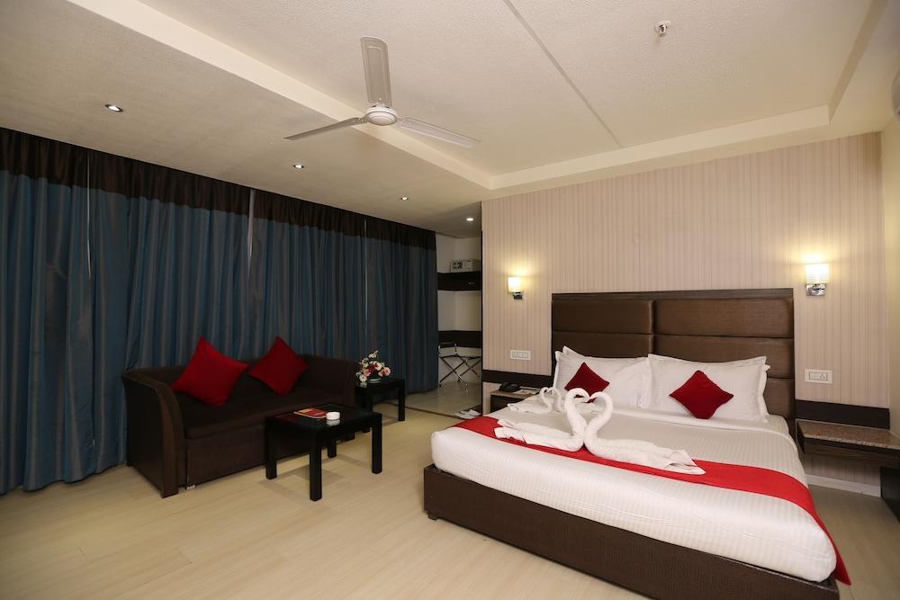 Tulip Inn Zirakpur Luaran gambar