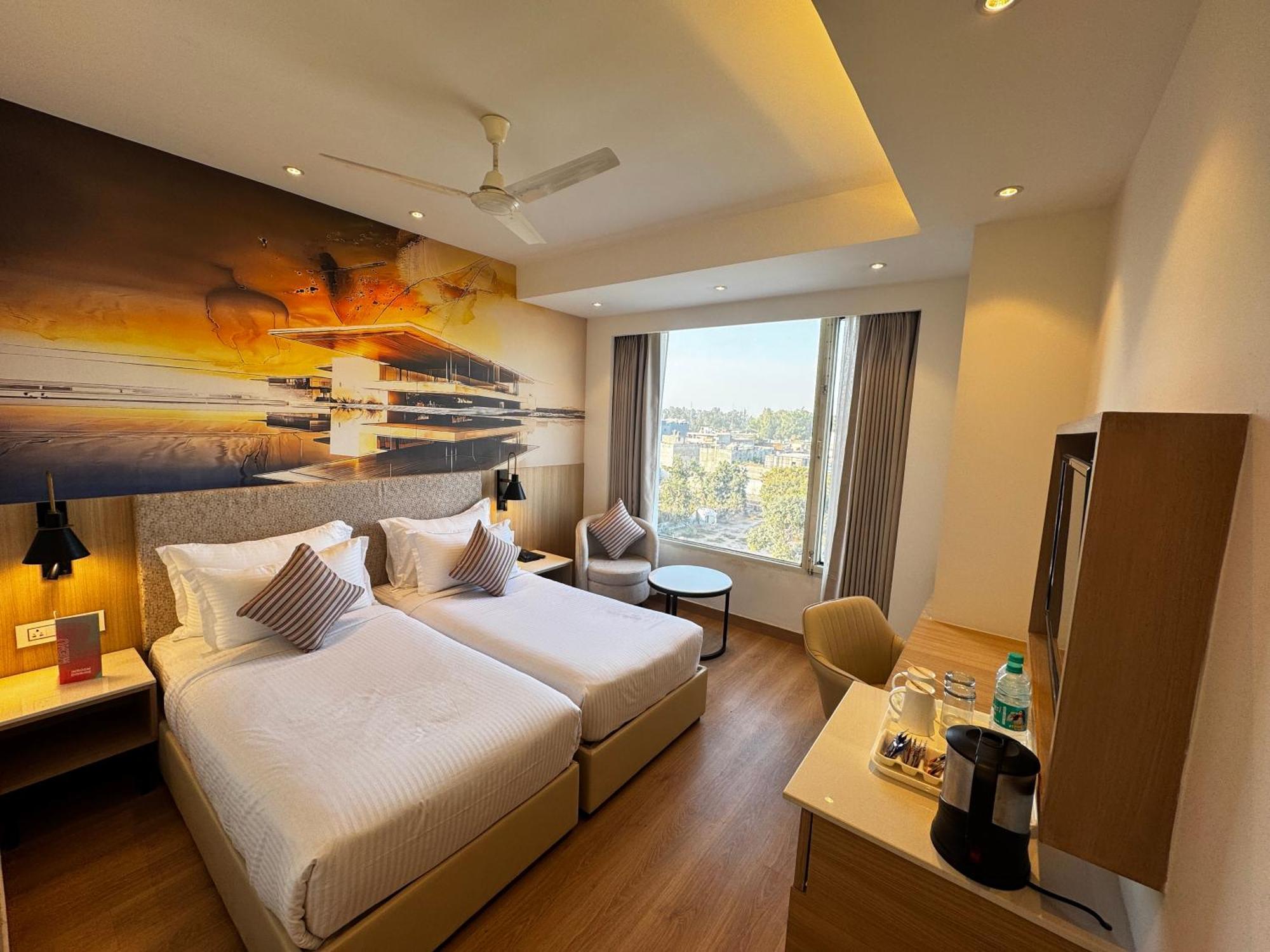 Tulip Inn Zirakpur Luaran gambar