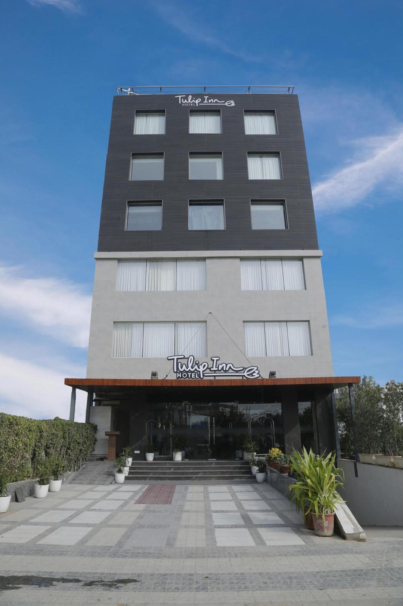 Tulip Inn Zirakpur Luaran gambar