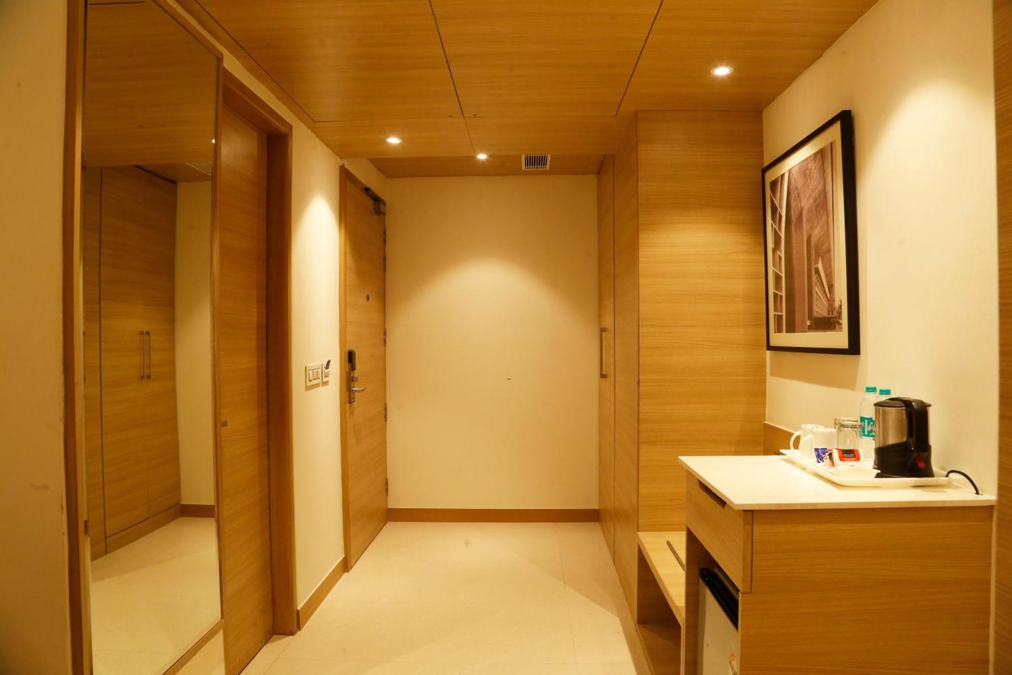 Tulip Inn Zirakpur Luaran gambar