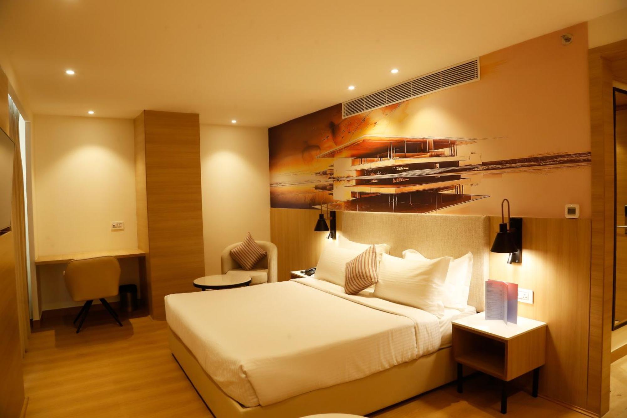 Tulip Inn Zirakpur Luaran gambar