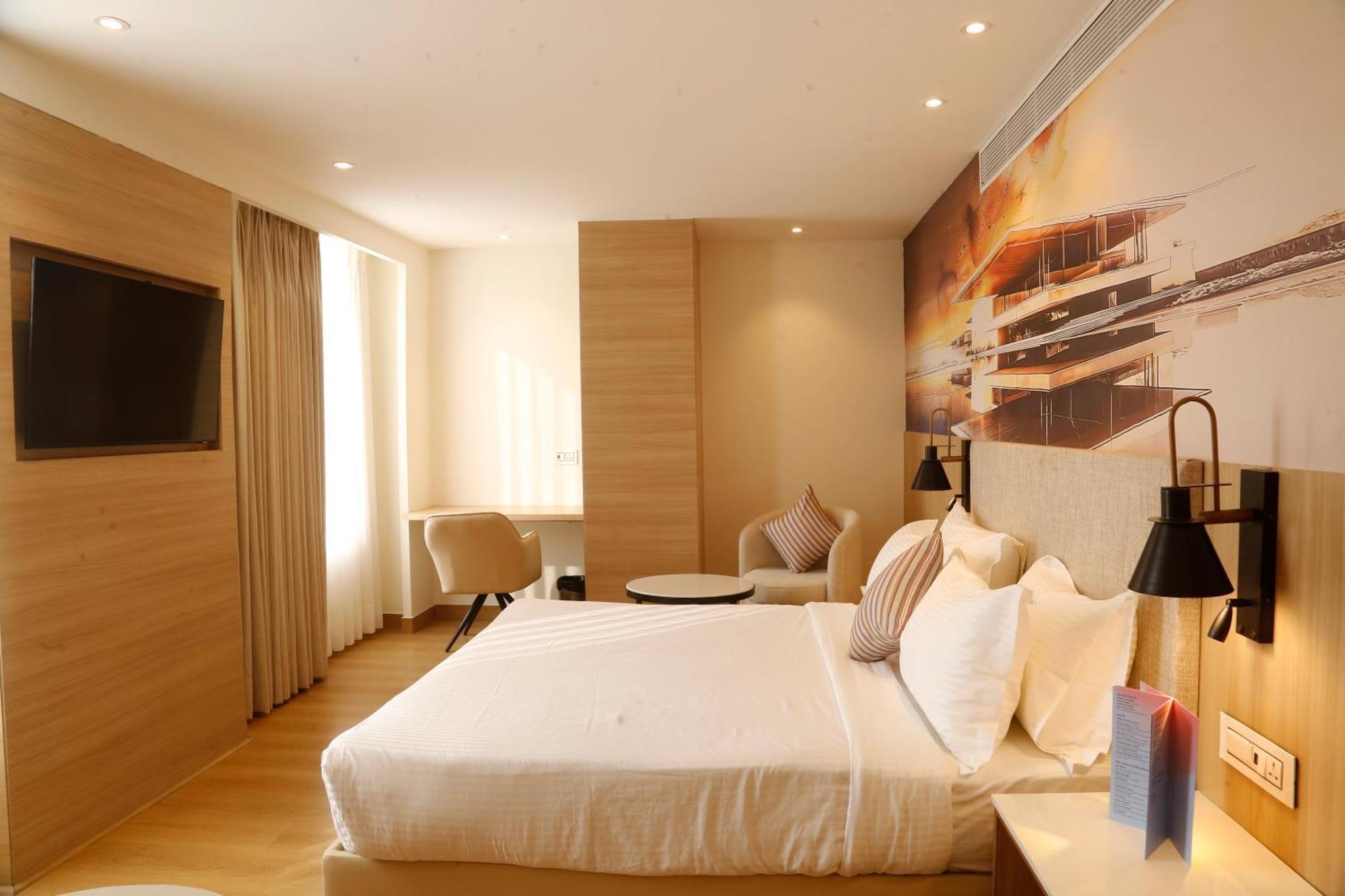 Tulip Inn Zirakpur Luaran gambar