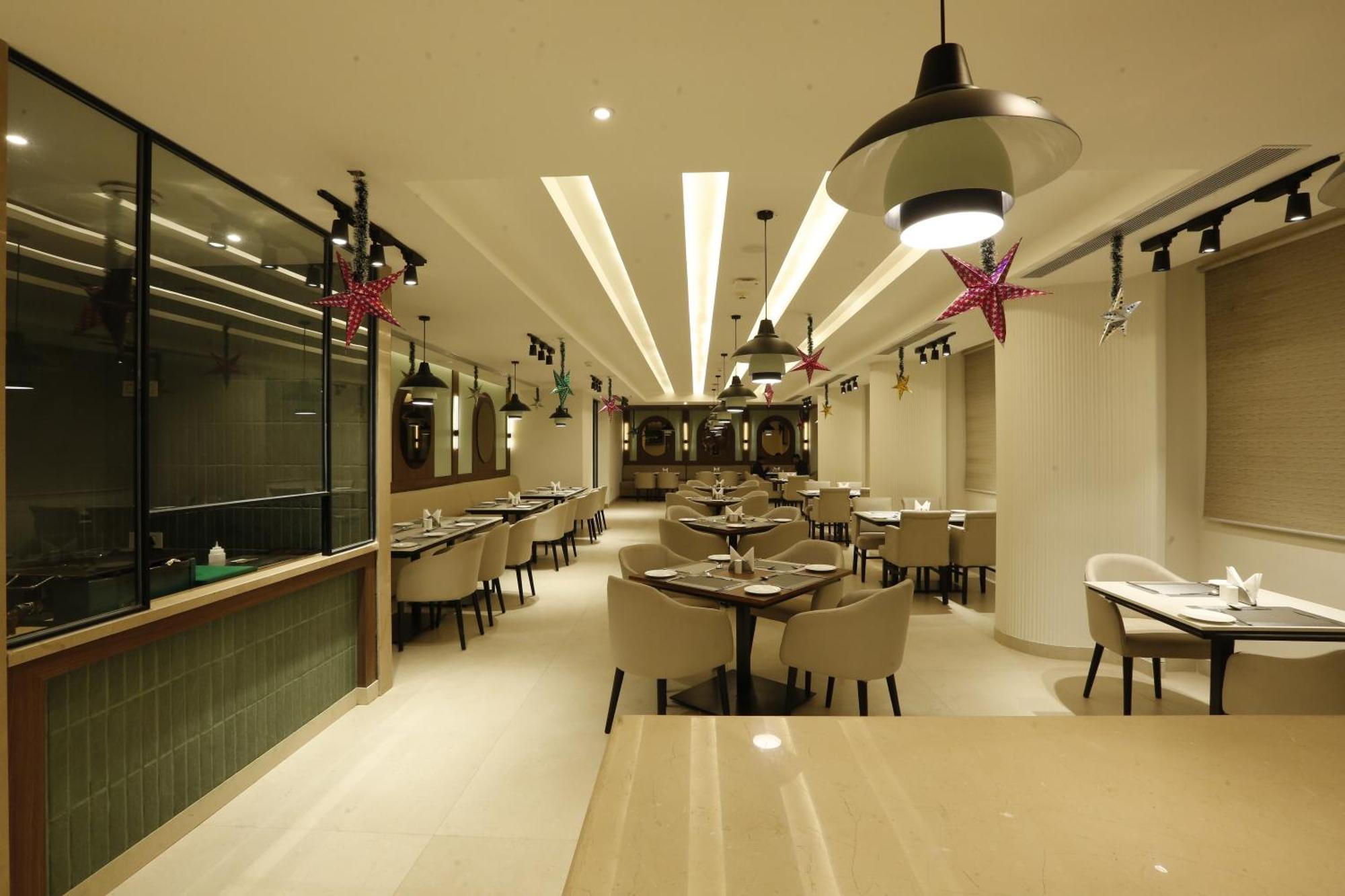 Tulip Inn Zirakpur Luaran gambar