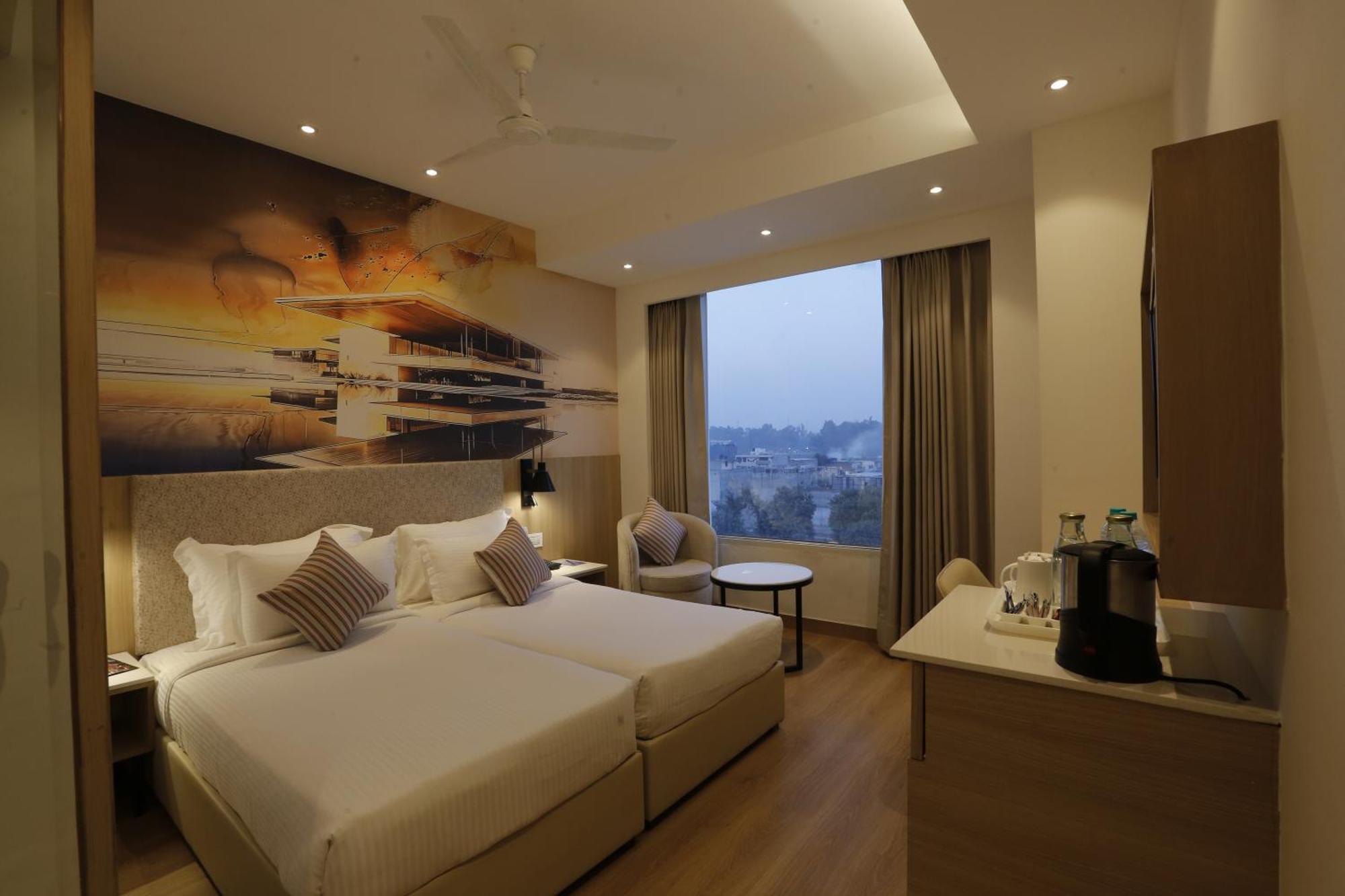 Tulip Inn Zirakpur Luaran gambar