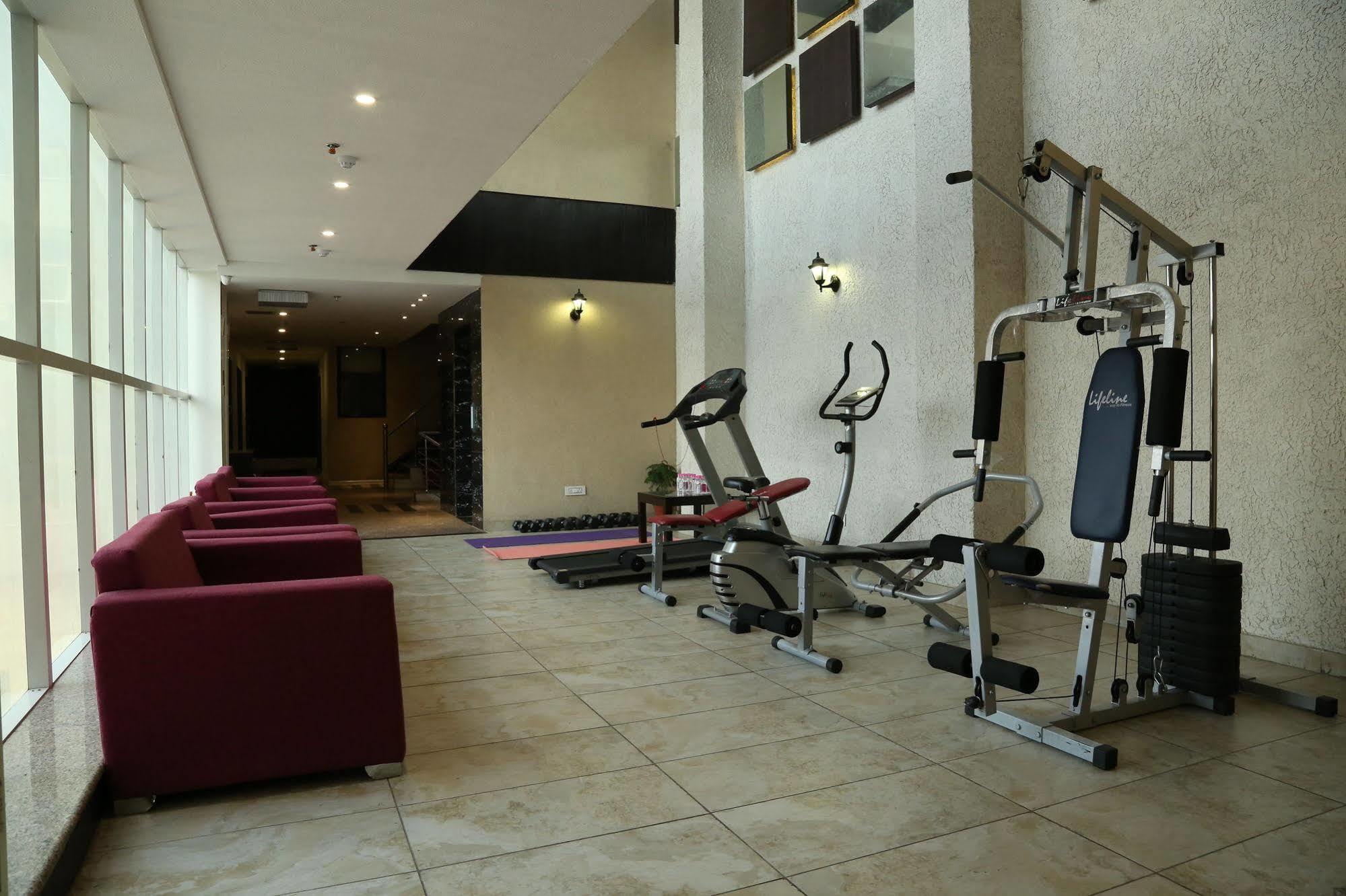 Tulip Inn Zirakpur Luaran gambar